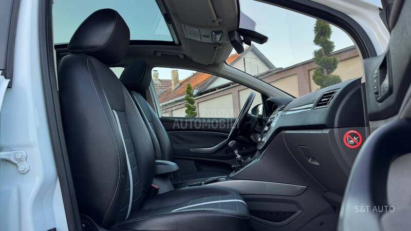 Ford Kuga 2.0TDCI/TITANIUM/FUL