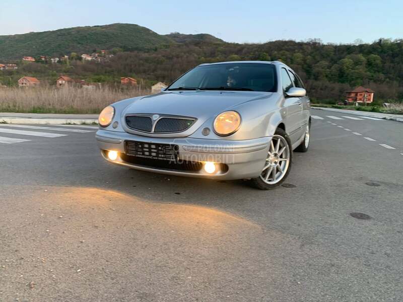 Lancia Lybra SW