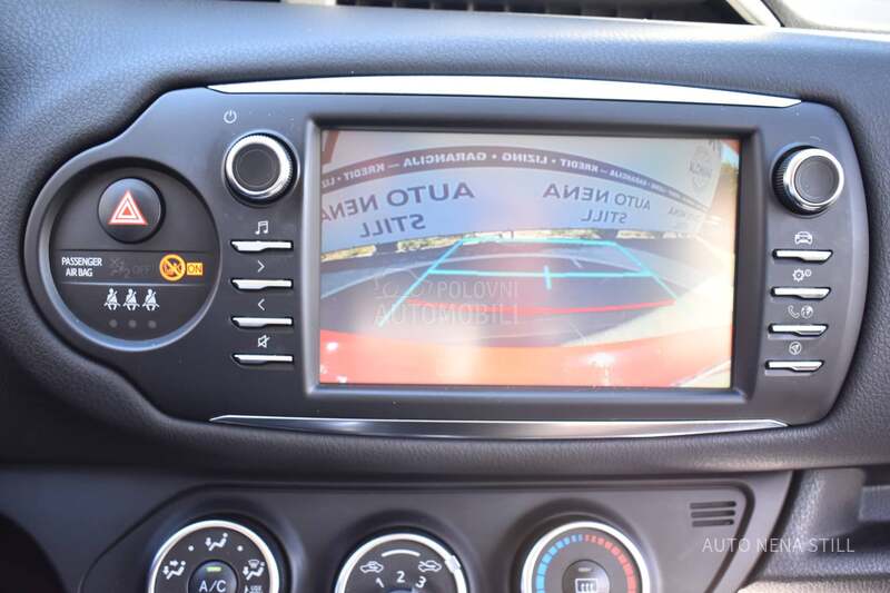 Toyota Yaris 1.5 VVT-IE MT