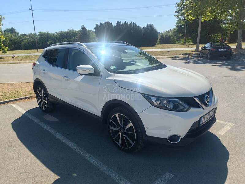 Nissan Qashqai 1.6 dci TEKNA 4WD