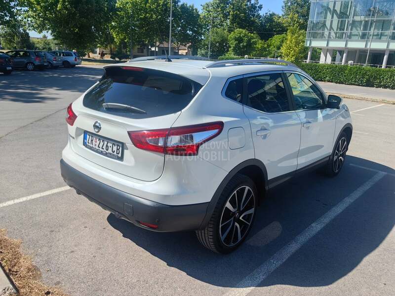Nissan Qashqai 1.6 dci TEKNA 4WD