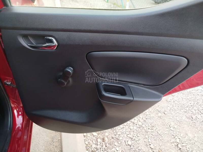 Nissan Micra 0,9i  u.v.o.z  C H