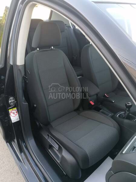 Volkswagen Golf 6 1.2i TREND LINE CH