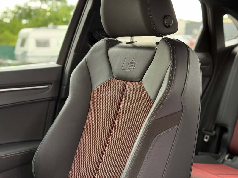 Audi Q3 S-Line/Kamera/Matrix