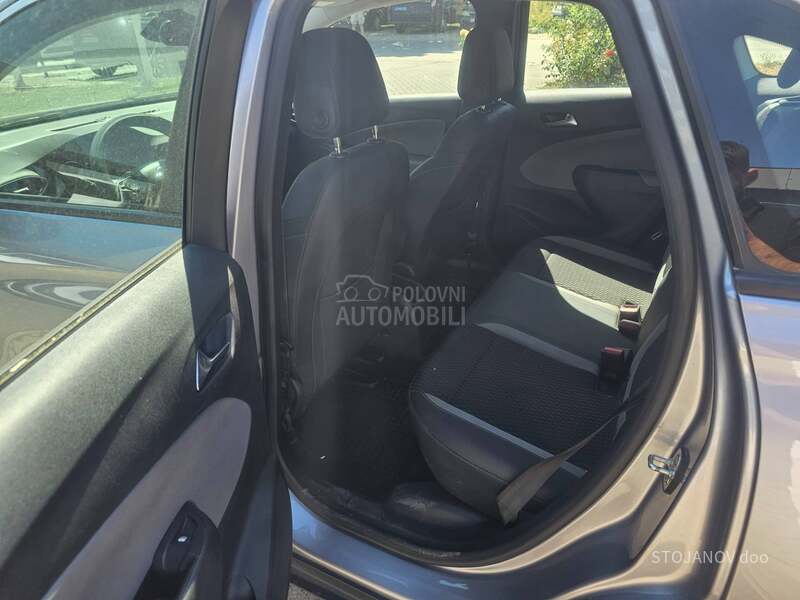 Opel Crossland X  1.2