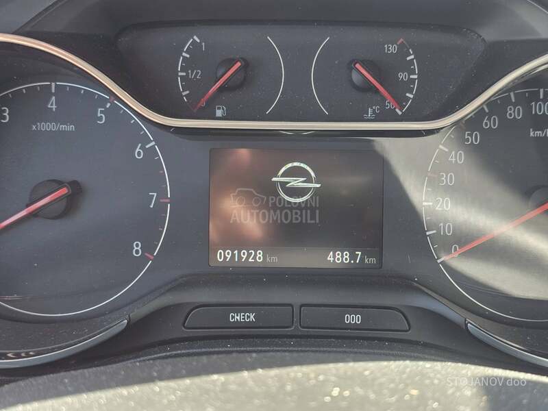 Opel Crossland X  1.2