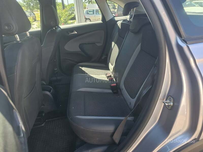 Opel Crossland X  1.2
