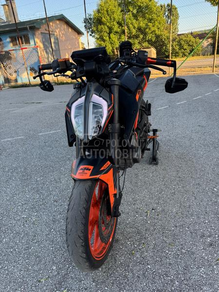 KTM Duke 125
