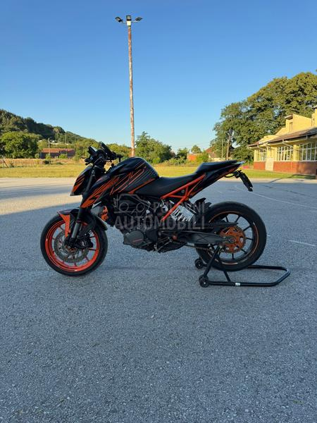 KTM Duke 125