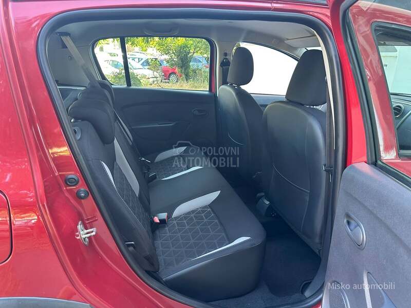 Dacia Stepway 0.9 TCE Nav
