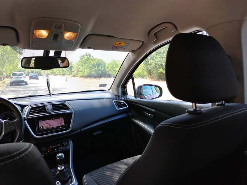 Suzuki SX4 S-Cross ELEGANCE 2WD 6MT