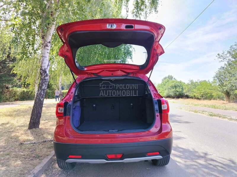Suzuki SX4 S-Cross ELEGANCE 2WD 6MT