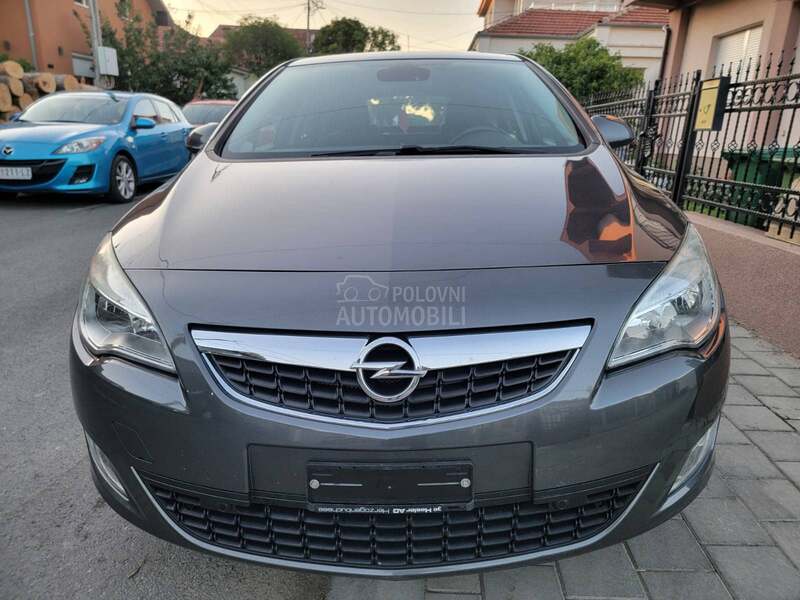 Opel Astra J 1.4  P.E.R.F.E.K.T