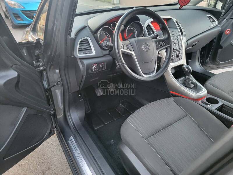 Opel Astra J 1.4  P.E.R.F.E.K.T
