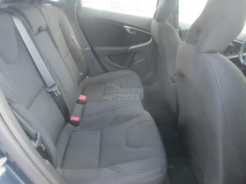 Volvo V40 2.0 b