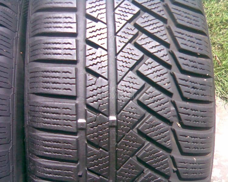 Continental 235/55 R18 Zimska