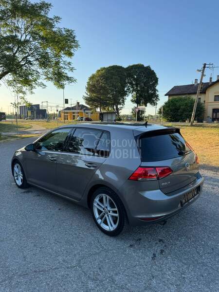 Volkswagen Golf 7 1.6TDI/0DLIČAN/