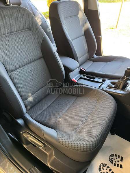 Volkswagen Golf 7 1.6TDI/0DLIČAN/