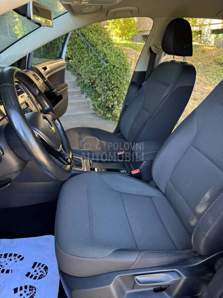 Volkswagen Golf 7 1.6TDI/0DLIČAN/