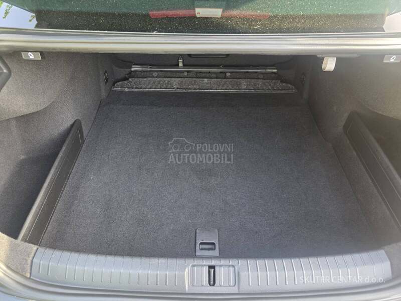 Volkswagen Passat B8 2.0 TDI DSG COMFORT