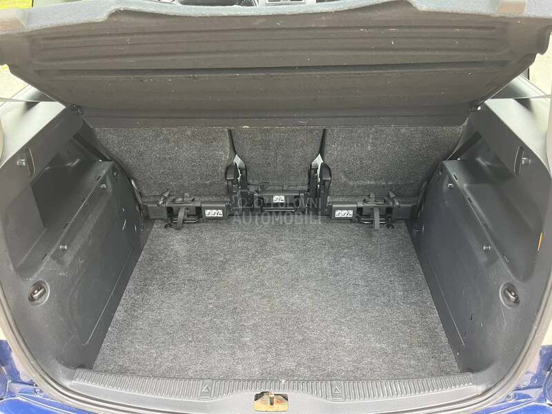 Škoda Roomster 