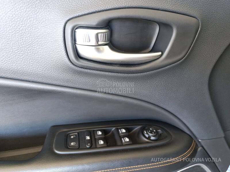 Jeep Compass 1.3 LIMITED