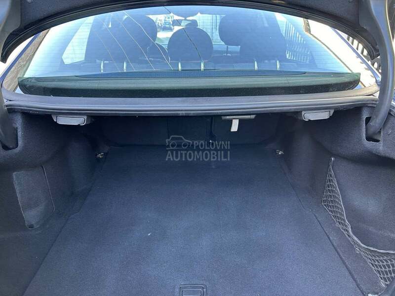 Mercedes Benz E 200 Mercedes 2008god