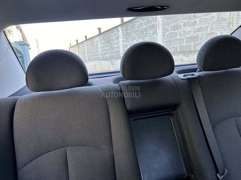 Mercedes Benz E 200 Mercedes 2008god