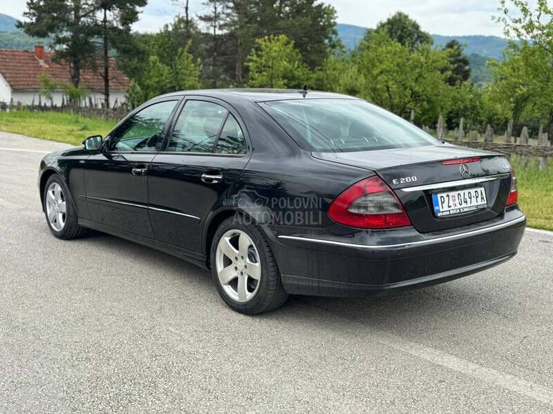 Mercedes Benz E 200 Mercedes 2008god