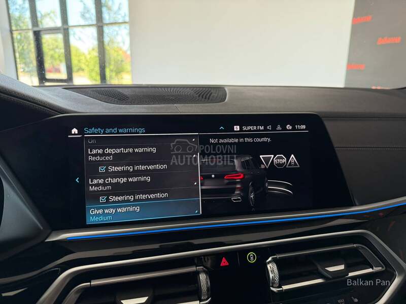 BMW X5 45e/vazd/harm/smart