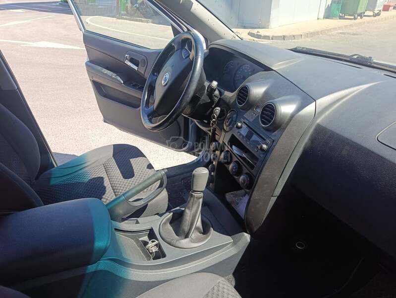 SsangYong Actyon 