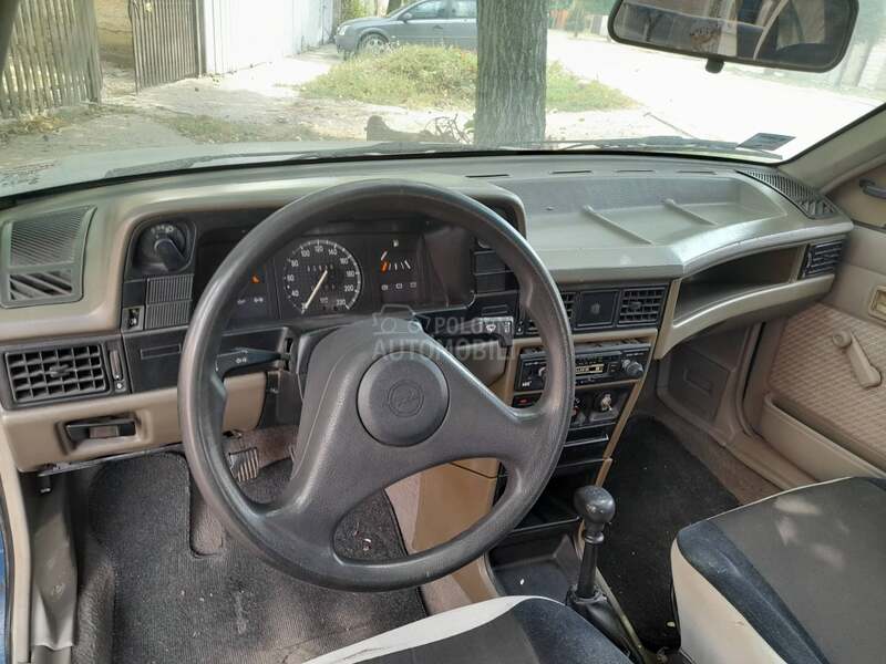 Opel Kadett 1.3ls