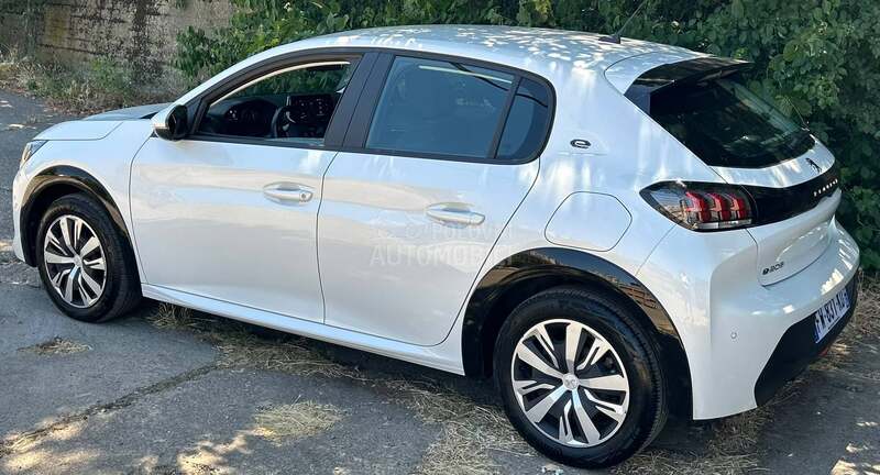 Peugeot 208 E