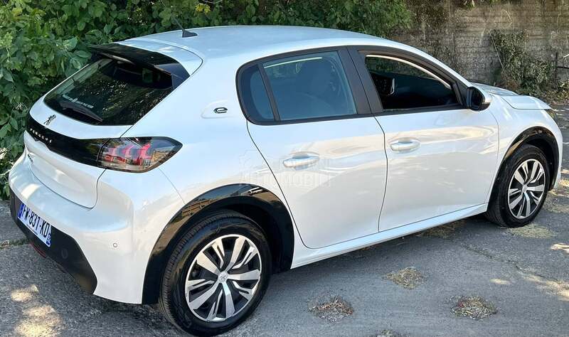 Peugeot 208 E