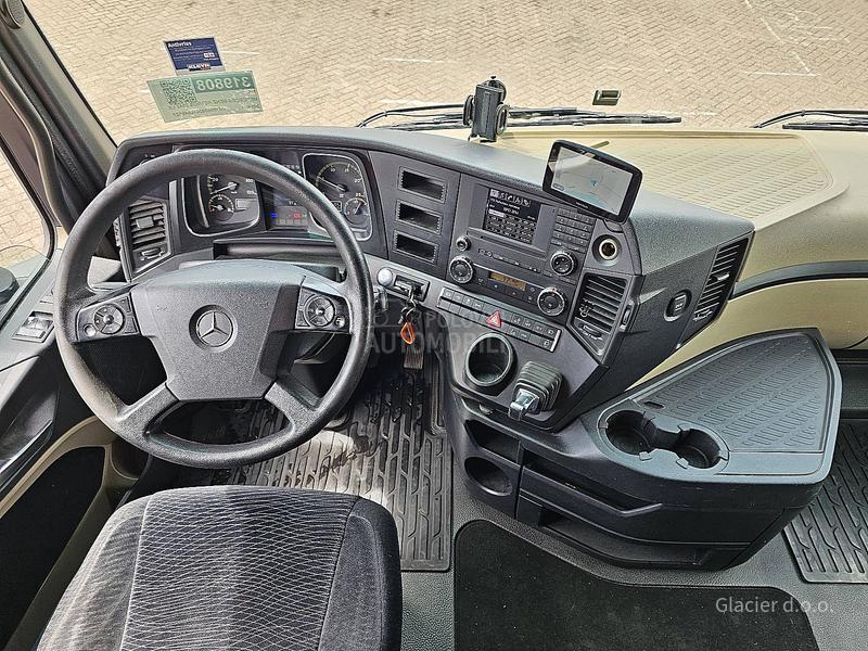 Mercedes Benz 2542 7.3m/ 63O.OOOkm