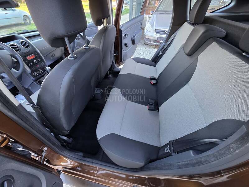 Dacia Duster 1.6 B