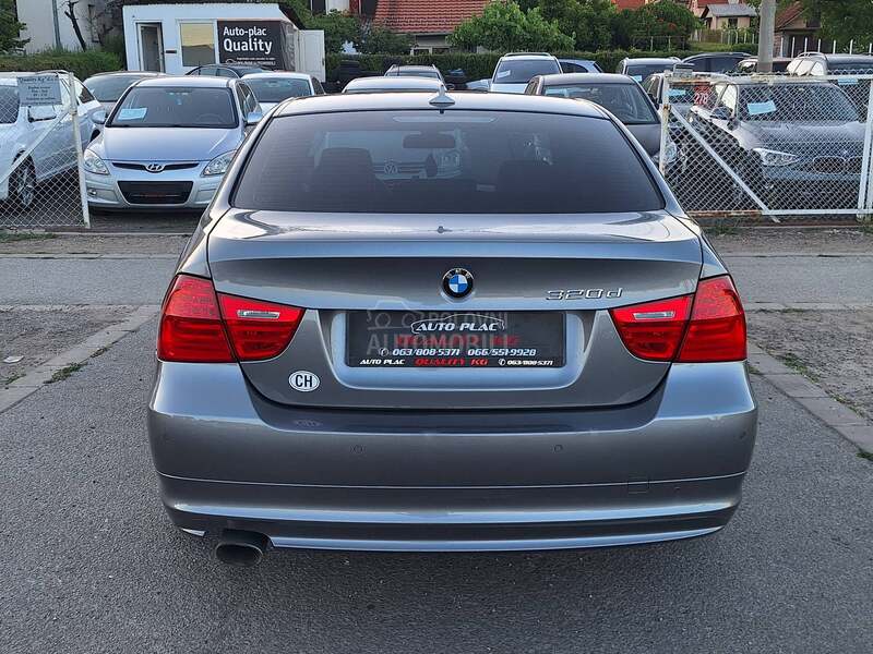 BMW 320 