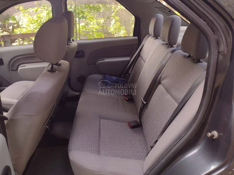 Dacia Logan 1.6 MPI