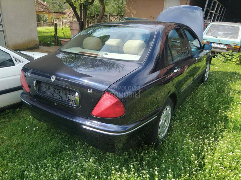 Lancia Lybra 
