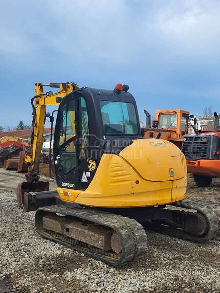 JCB 8085