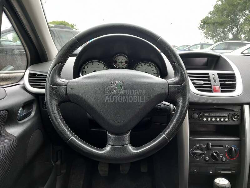 Peugeot 207 1.6