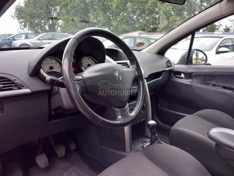 Peugeot 207 1.6