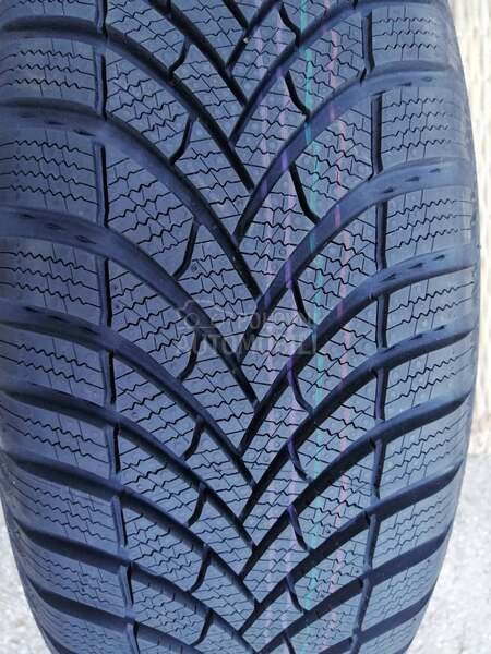 Semperit 215/65 R16 Zimska