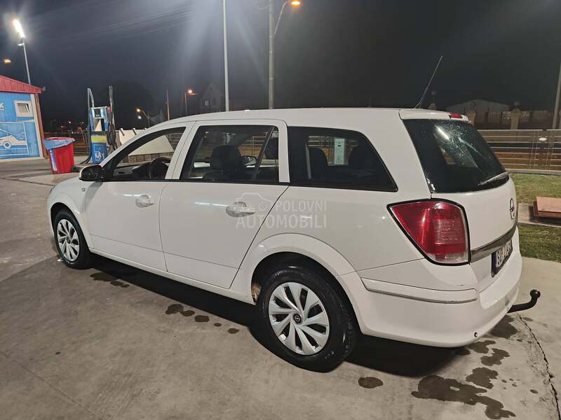 Opel Astra H 