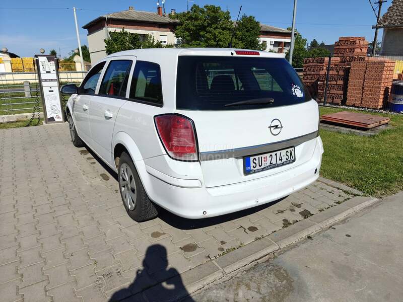Opel Astra H 