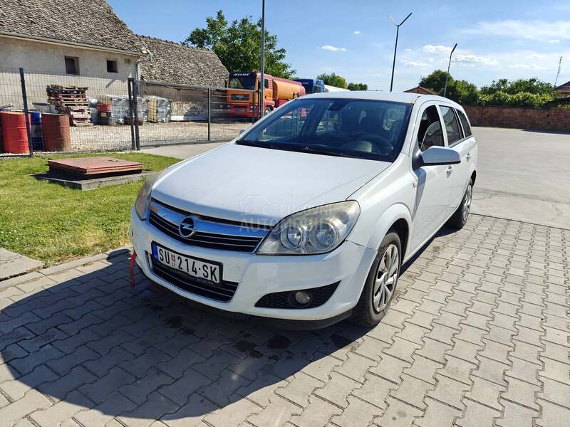 Opel Astra H 