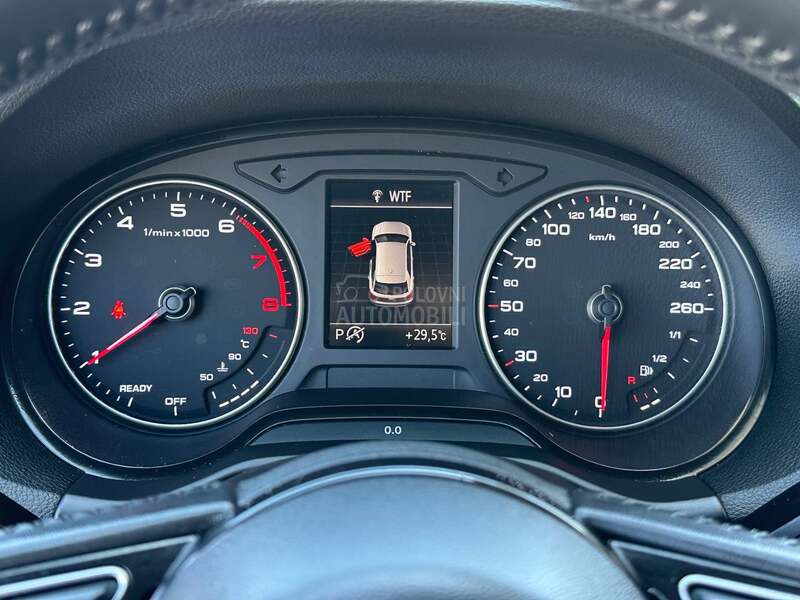 Audi Q2 S tronic/Led/CH