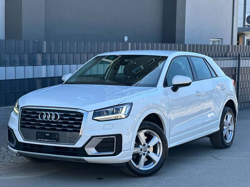 Audi Q2 S tronic/Led/CH