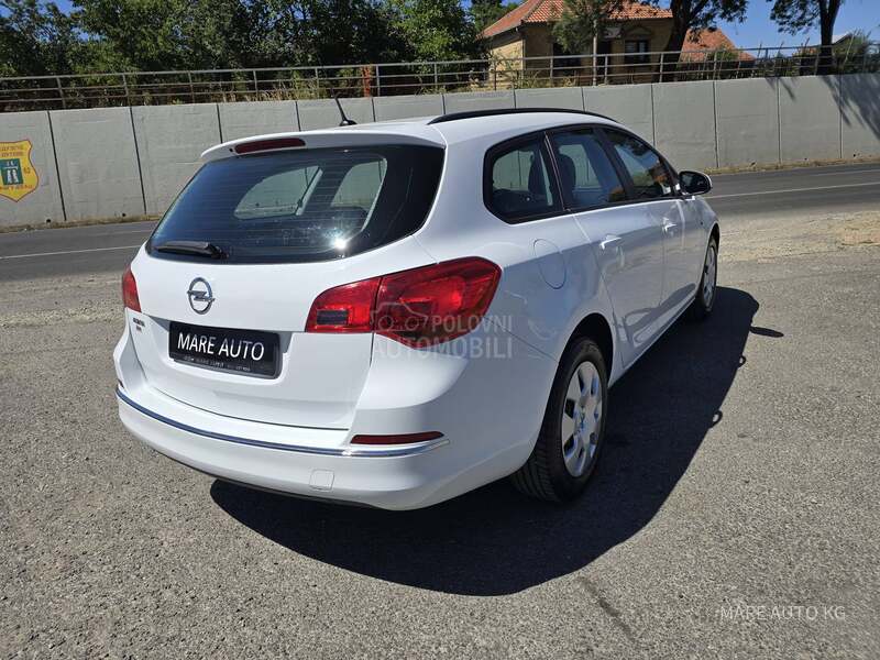 Opel Astra J 1.6B/CH/KAO N0VA