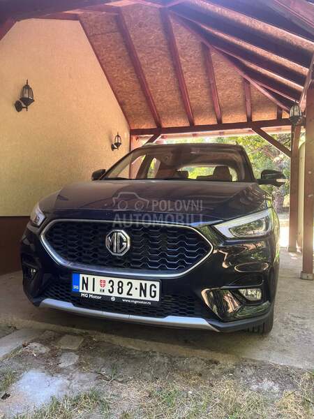MG ZS 